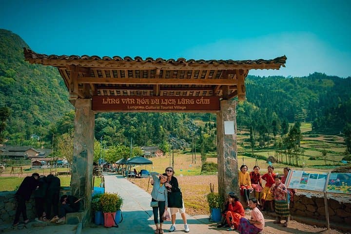 Ha Giang Loop 3-Day Private Car Tour — Ma Pi Leng, Dong Van & Du Gia Homestay photo 3