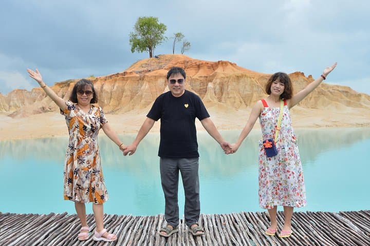 Bintan Sand Dunes & Blue Lake Tour — ATV, Eagle Encounters & Desert Photography photo 3