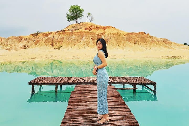 Bintan Sand Dunes & Blue Lake Tour — ATV, Eagle Encounters & Desert Photography photo 4