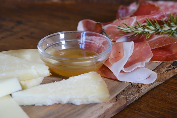 Private Tuscan Vineyard Meal, Wine & EVOO Tasting near San Gimignano photo 3