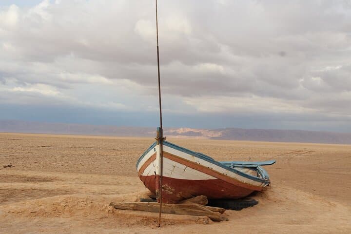 3-Day Private Tunisian Desert Excursion — Ksar Ghilane, Tozeur & Matmata photo 6