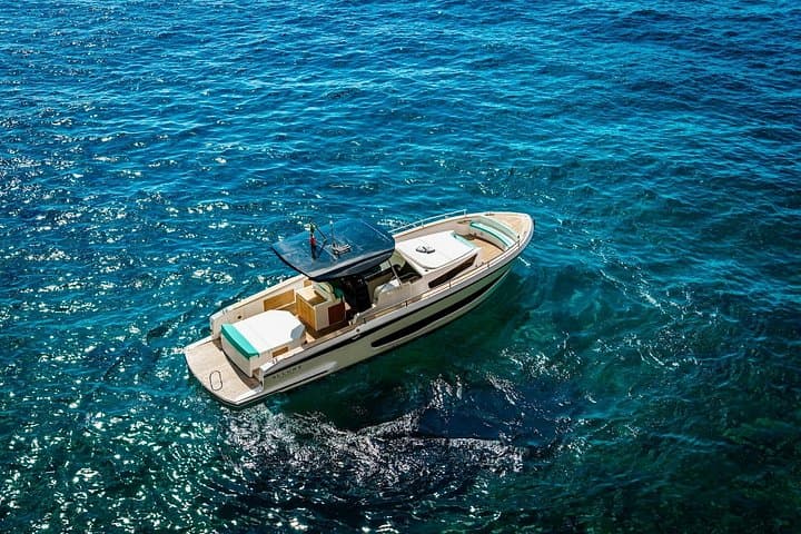Private Capri Full-Day Boat Tour: Blue Grotto, Faraglioni & Coastal Villas photo 3