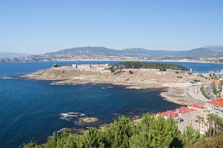Private Day Tour from Bilbao to Biarritz, Bayonne & Saint-Jean-de-Luz photo 3