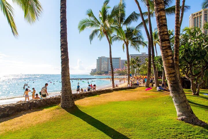 Waikiki Private Family Walking Tour — 3‑Hour Guided Stroll to Fort DeRussy & Hilton Lagoon photo 6