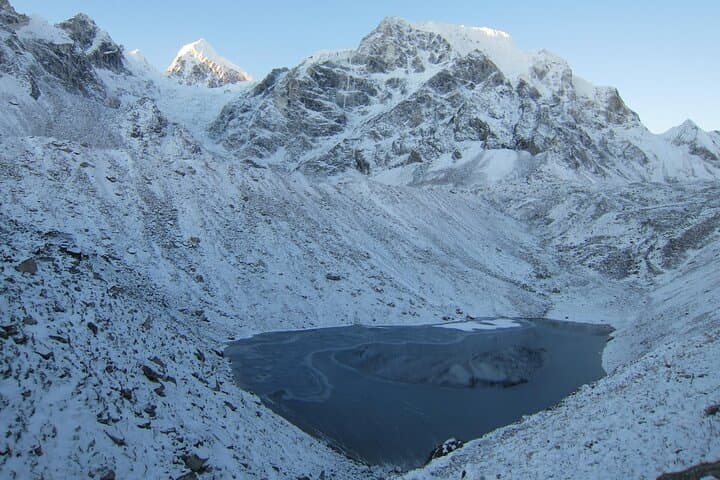 Manaslu Circuit Trek: 14-Day High-Altitude Route Around the Eighth Highest Peak photo 3