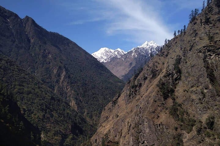 Manaslu Circuit Trek: 14-Day High-Altitude Route Around the Eighth Highest Peak photo 6