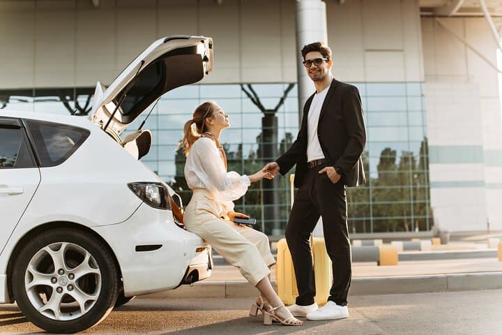 Dubai to Abu Dhabi Private Transfer — Comfortable 2-Hour Ride Between Cities photo 3