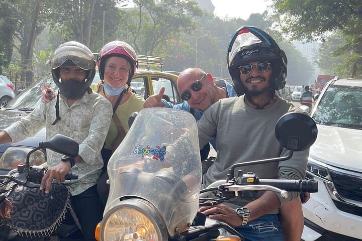 Mumbai Motorbike Sightseeing: Fast-Track City Highlights on Two Wheels photo 3