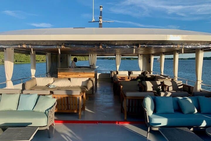 Zambezi Luxury Sunset Dinner Cruise with 4-Course Meal at Victoria Falls photo 5