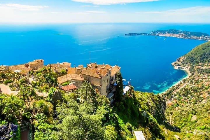 Eze to Monaco: Half-Day Private Tour from Nice — Fragonard, Palace & Monte-Carlo photo 3
