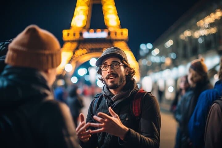 Night at the Eiffel: Haunted Exterior Walking Tour in Paris