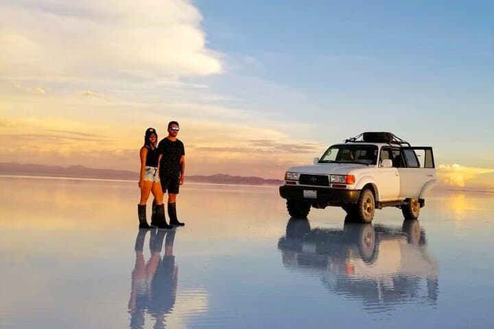 Classic Uyuni Salt Flat: Touring Bolivia's High-Altitude White Desert photo 3