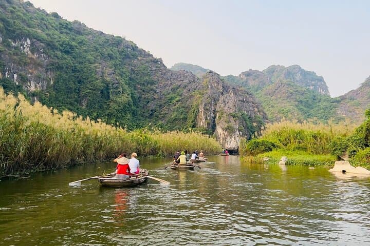 Mua Cave, Trang An & Hoa Lu: Luxury Day Tour from Hanoi photo 6