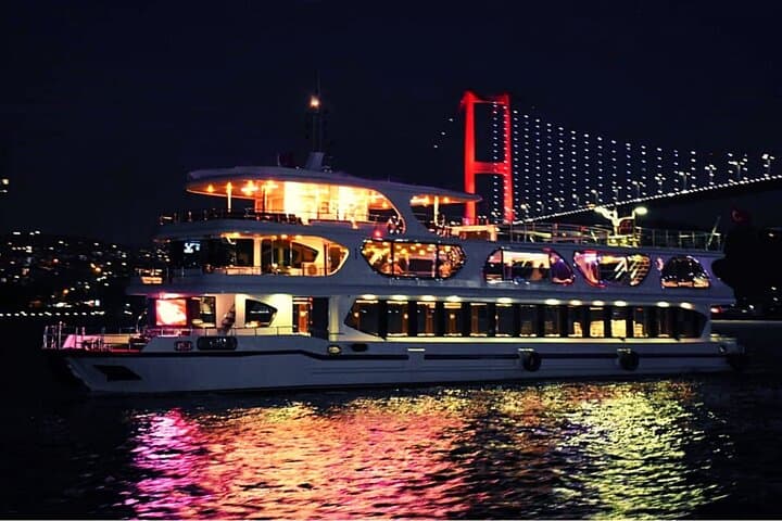 Bosphorus Dinner Cruise & Turkish Night Show in Istanbul