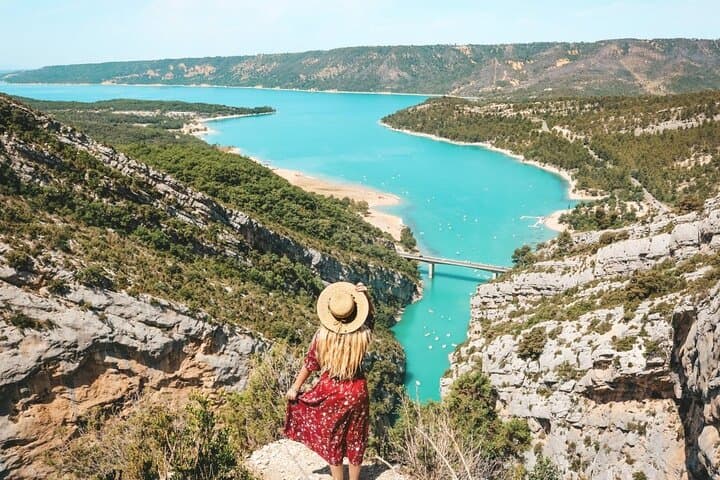 Verdon Gorge Day Trip: Lake Sainte-Croix, Castellane & Lavender Fields