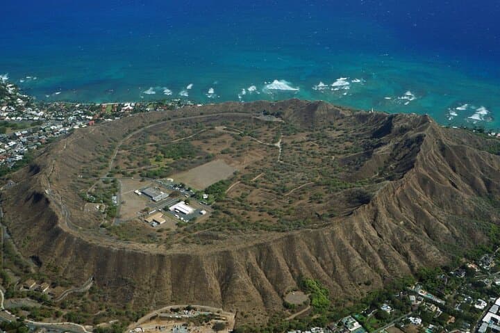 Diamond Head and Manoa Falls Hike — Waikiki Crater to Rainforest Waterfall photo 6
