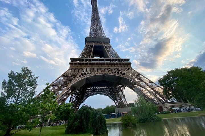 Eiffel Tower All-Floors Private Guided Tour with Hotel Pickup photo 6