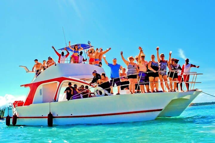 Punta Cana Catamaran Party: Snorkel, Sandbar & Open Bar Experience photo 3