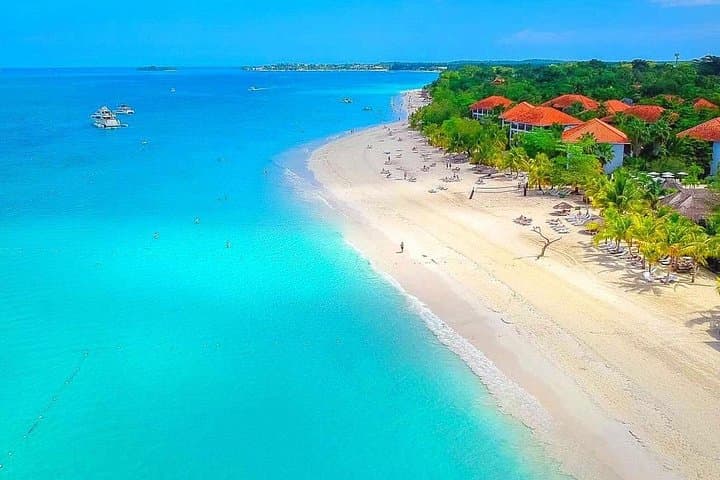 Experience the Magic of Negril: A Day Trip from Montego Bay
