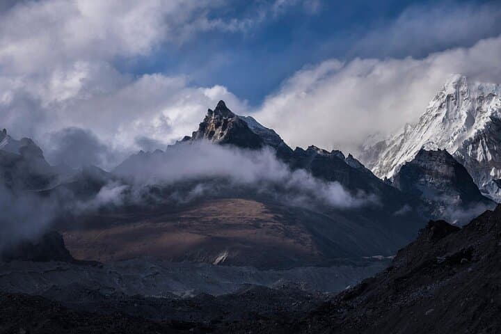 Everest Base Camp & Kala Patthar: 12-Day High-Altitude Trek