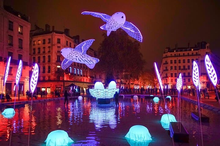 4-Hour Private Lyon City Tour with Hotel Pickup — Place Bellecour to Parc de la Tête d'Or photo 6