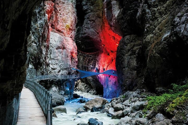 Glacier Canyon Grindelwald — Walk the 300m-Deep Gletscherschlucht in Switzerland