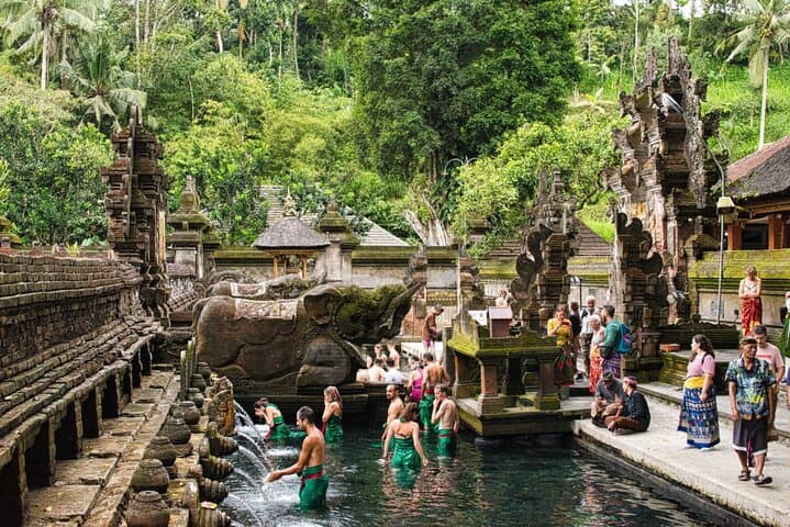 Private Bali Heritage Trail: Kamasan Painting Village & Kerta Gosa Palace