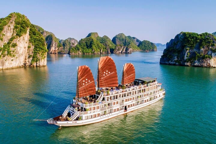3-Day Halong Bay Cruise — Kayaking, Caves & Titop Island photo 6