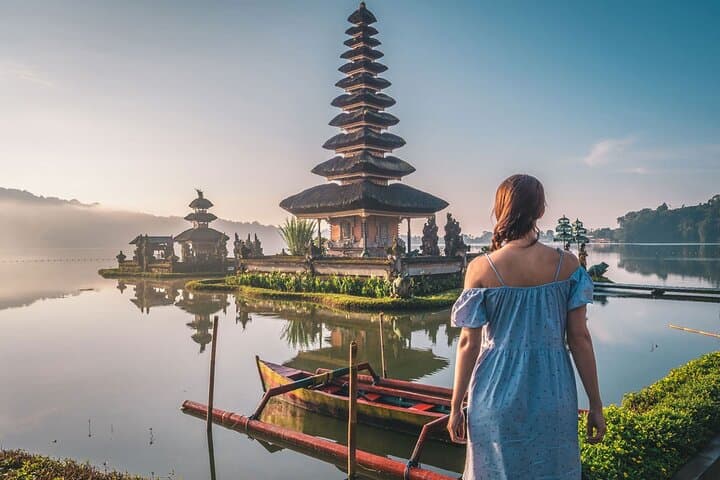North Bali Waterfall, Handara Gate & Ulun Danu Bratan Private Tour photo 2