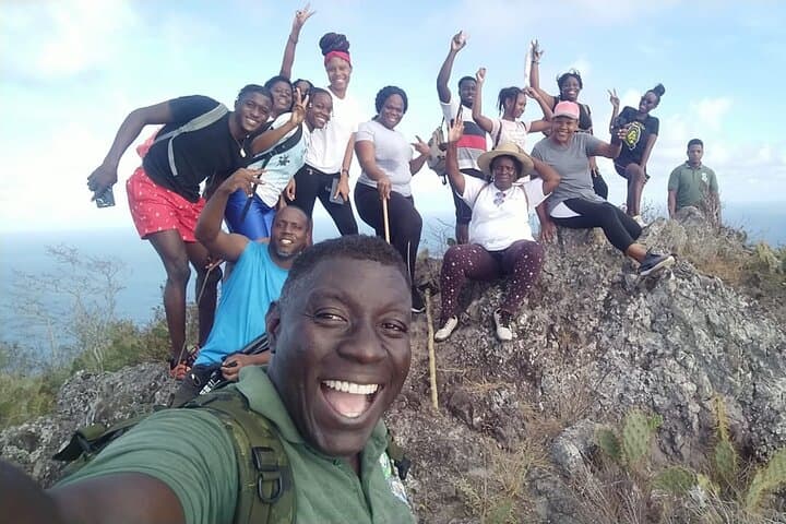 Guided Hike from Chatham Bay to Mt. Taboi — Union Island Dry-Forest Trek photo 2