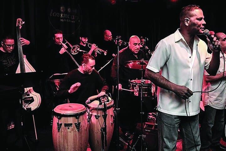 Salsa Class & Nightlife Tour in San Juan — Rooftop Cocktail to Live Band photo 4