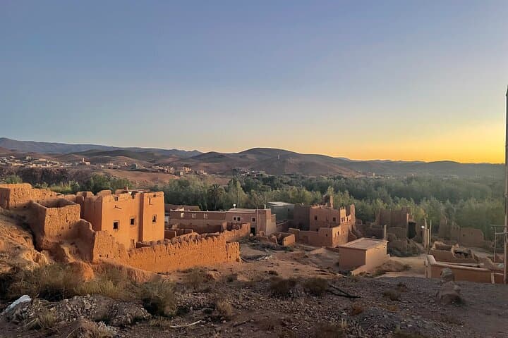 Kelaat M'Gouna Rose & Dadès Valleys Walking Tour — Cultural Hike in Morocco
