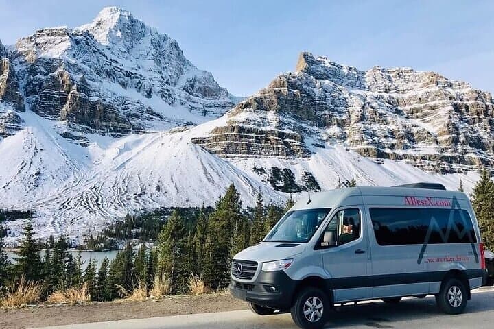 calgary-yyc-airport-to-banff-hotels-shared-shuttle