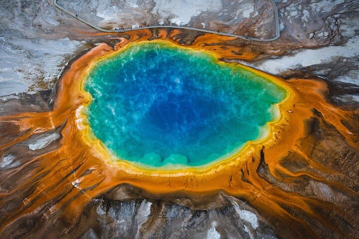 Yellowstone Small-Group Day Tour and Hike from Gardiner to Old Faithful and Grand Prismatic photo 4