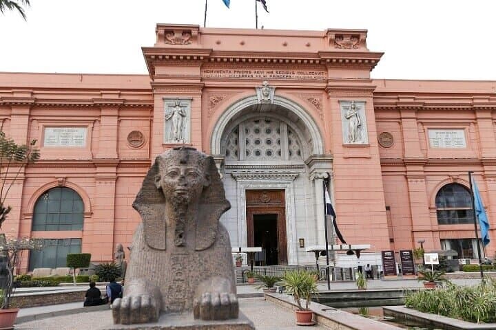 Private Cairo Tour — Pyramids, Sphinx, Egyptian Museum & Khan el-Khalili photo 6
