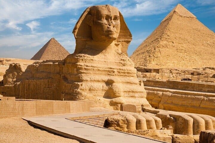 Private Cairo Tour — Pyramids, Sphinx, Egyptian Museum & Khan el-Khalili photo 5