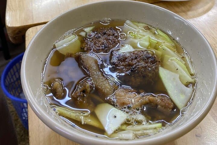 Hanoi Street Food Tour & Train Street Experience: A 3–4 Hour Old Quarter Walking Feast photo 5