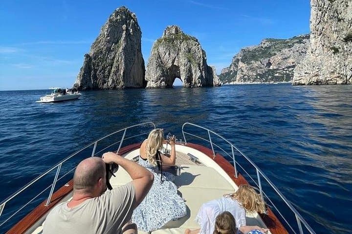 Capri Private Boat Tour from Positano or Praiano — Full-Day Blue Grotto & Faraglioni Excursion photo 3