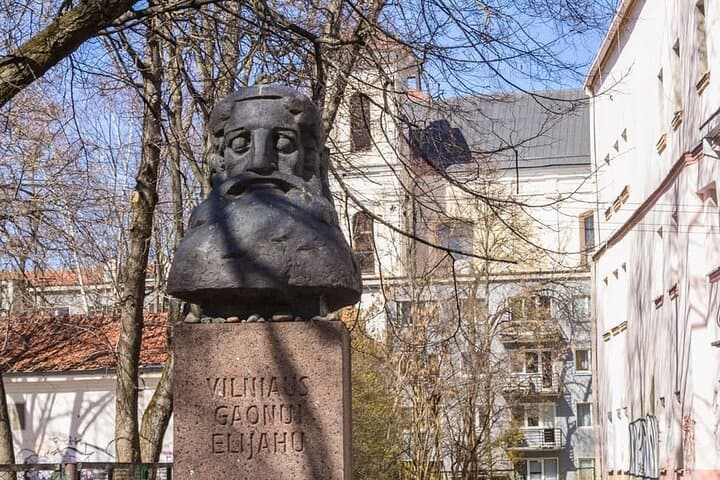 Walk Vilnius' Jewish Quarter and Paneriai Memorial Park: A Somber Cultural Walking Tour photo 6