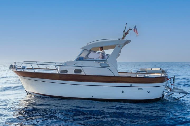 Positano to Amalfi: Scenic Boat Tour to the Emerald Grotto and Hidden Coves photo 2