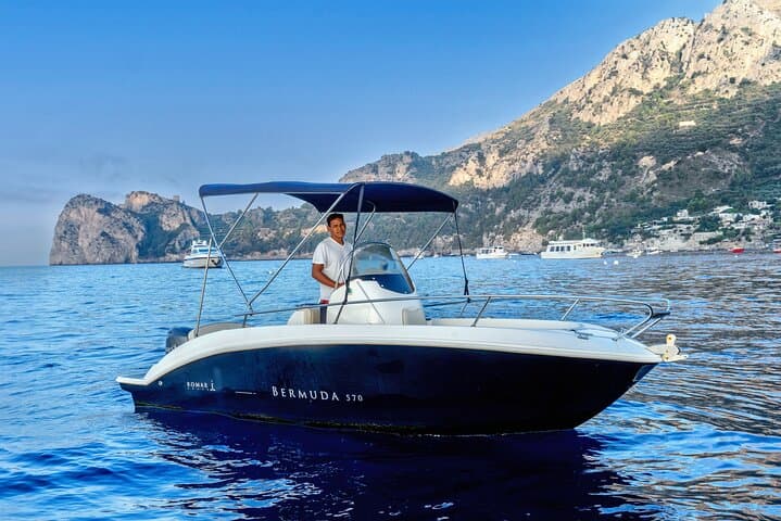 Private Amalfi Coast Speedboat Tour from Positano — 4-Person Excursion