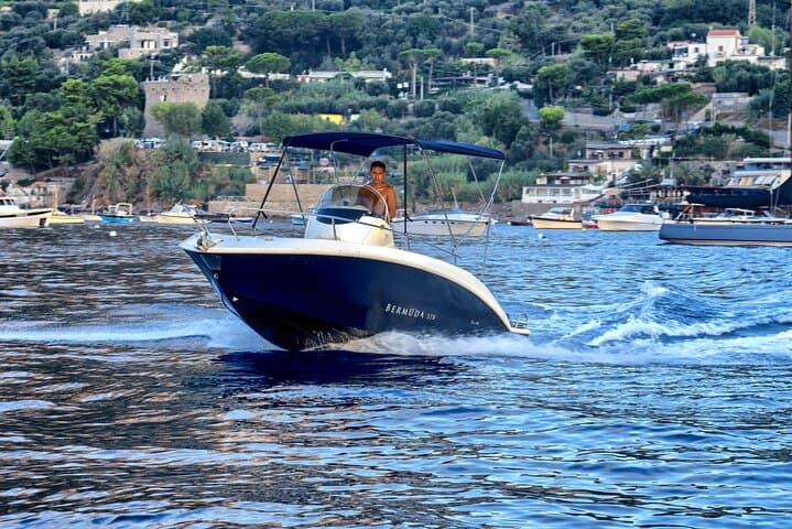 Private Amalfi Coast Speedboat Tour from Positano — 4-Person Excursion photo 6