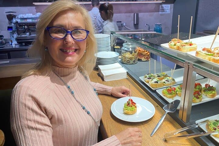 Prague Old Town Food Tour: Local Bistros, River Brewery & Dumplings photo 4