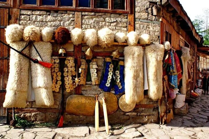 Full-Day Shamakhi & Lahij Private Tour — Diri Baba, Juma Mosque & Lahij Crafts photo 3