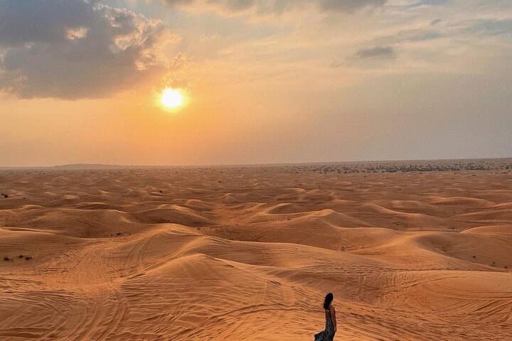 Dubai Evening Desert Safari: Private Sunset Dune Bashing, Dinner & Cultural Show photo 5