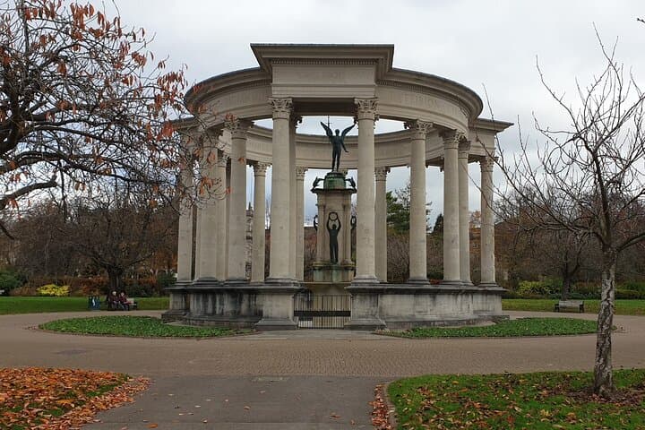 Cardiff All-in-One Walking Tour: Highlights, History & Practical Tips photo 3