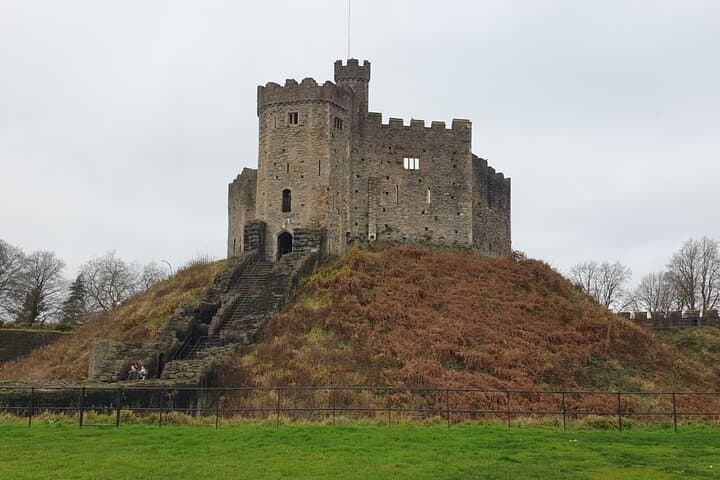 Cardiff All-in-One Walking Tour: Highlights, History & Practical Tips photo 2