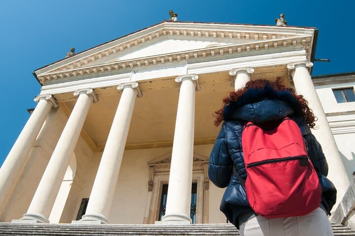 Family-Friendly Vicenza Walking Tour for Kids — Basilica Palladiana & Salvi Gardens