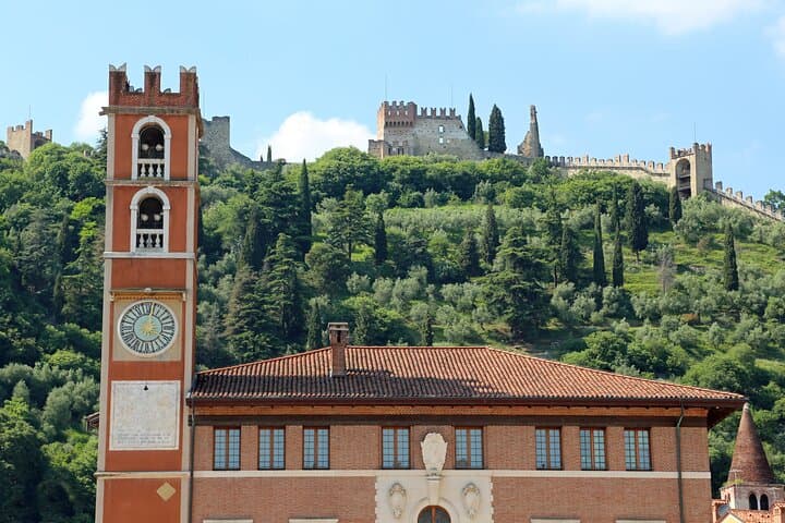 Family-Friendly Vicenza Walking Tour for Kids — Basilica Palladiana & Salvi Gardens photo 3