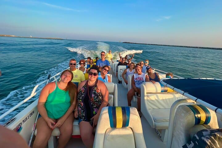 Thriller Sunset Dolphin Cruise Destin Harbor: High-Speed Dolphin & Sunset Tour